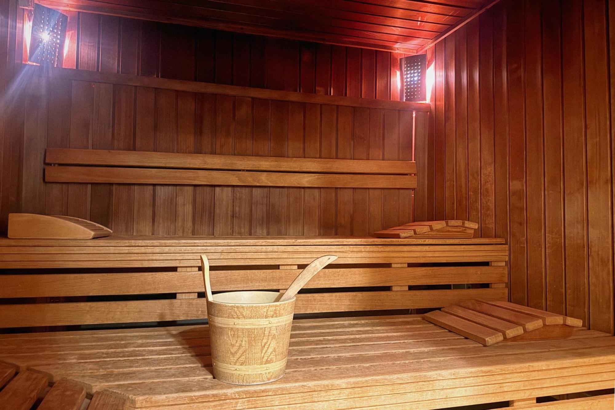 Cuxheaven Modernes Studio-apartment Direkt Am Mit Pool, Sauna Und Massage